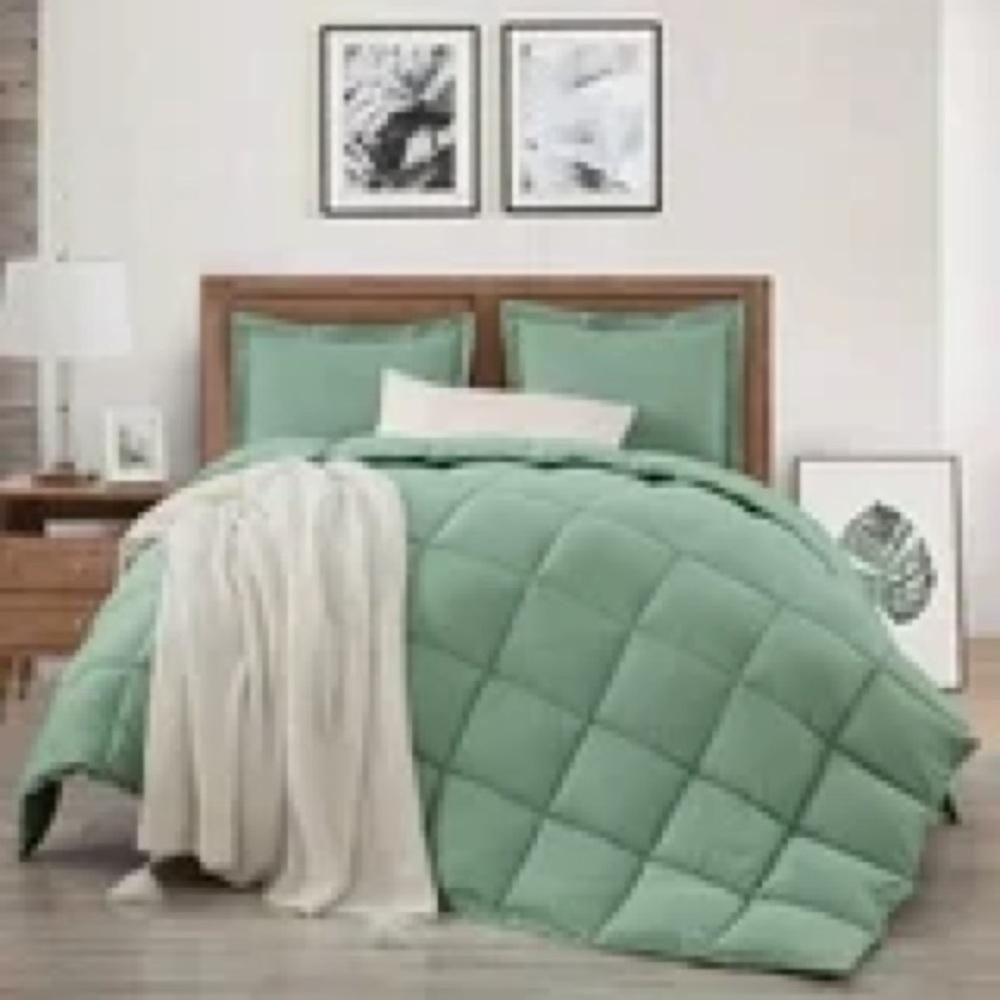 Elegant sage down alternative 3 piece oversized queen Comforter Set